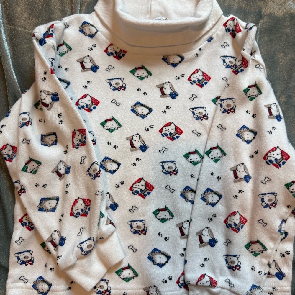 Vintage Basic Editions White Turtleneck with Dog and Bone Print